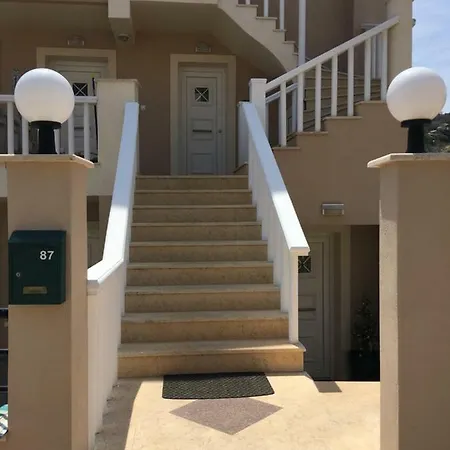 Iris Deluxe 1 Apartment