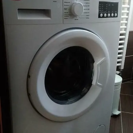 Iris Deluxe 1