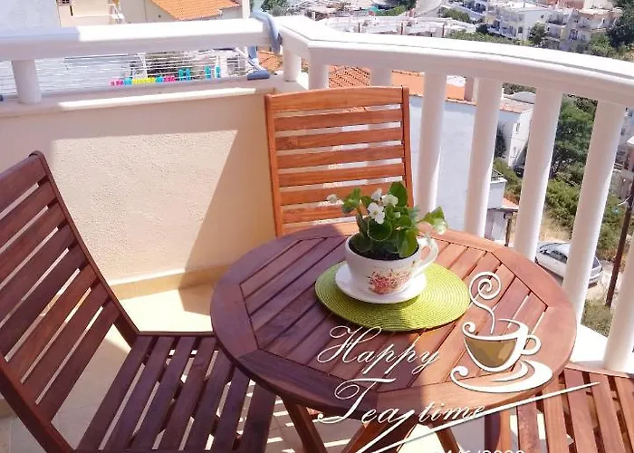 Διαμέρισμα Iris Deluxe 1 *