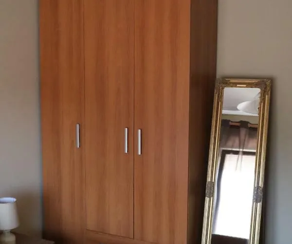 Iris Deluxe 1 Apartament *